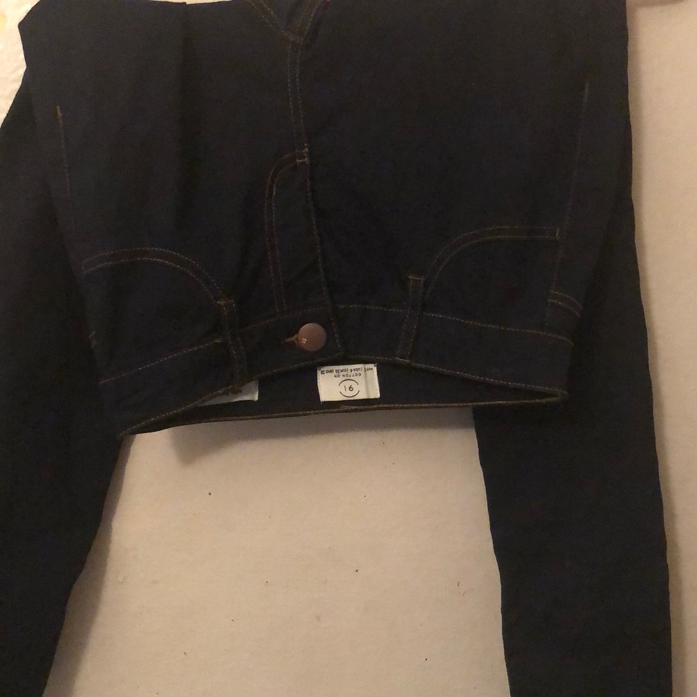 dark blue jeans
